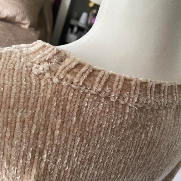 Altar'd State Cream Knit Sweater Size Medium - Picture 4 of 12